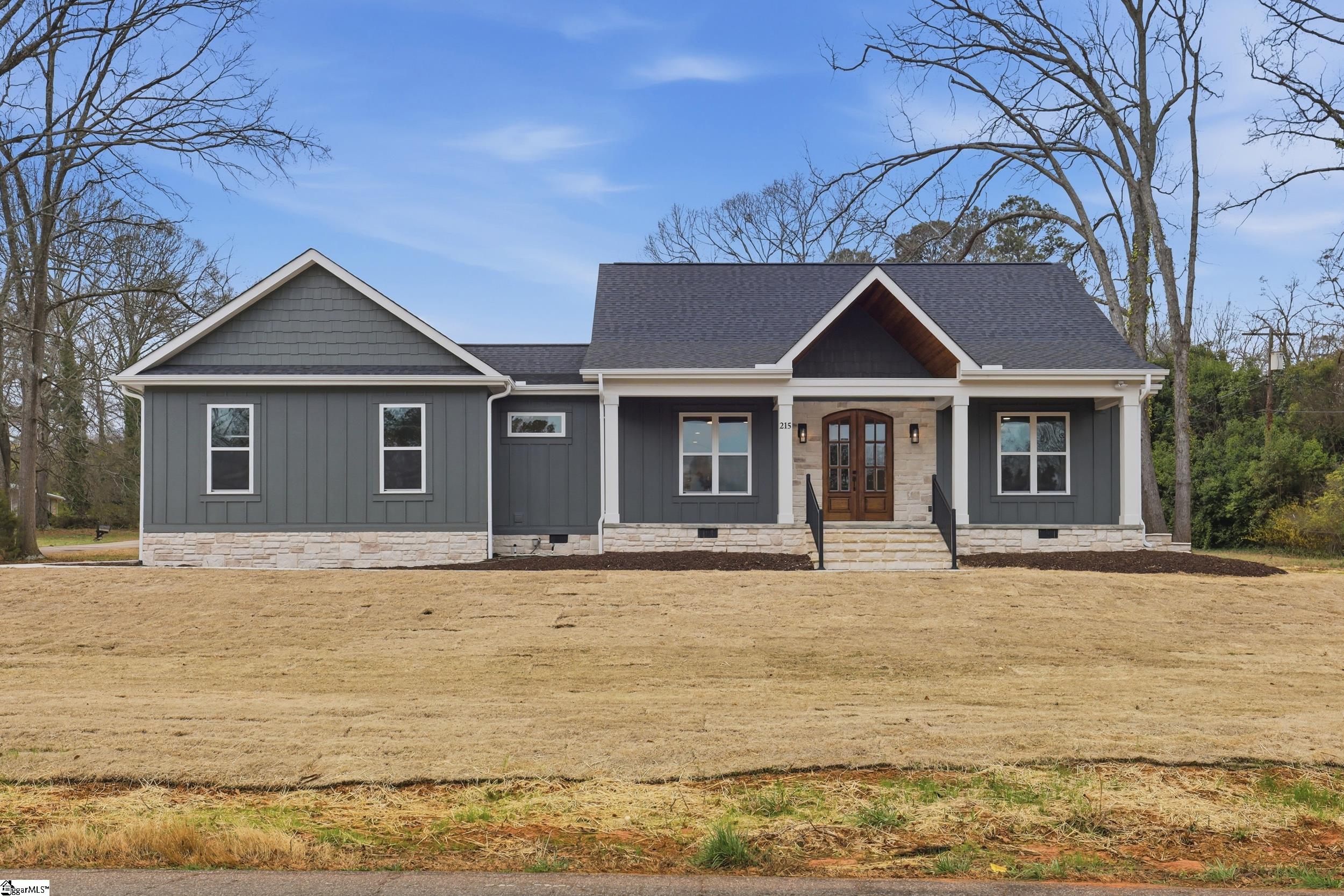 215 Ligon Drive Anderson, SC 29621 - Photo 1 of 31