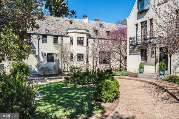 a living room filled with furniture