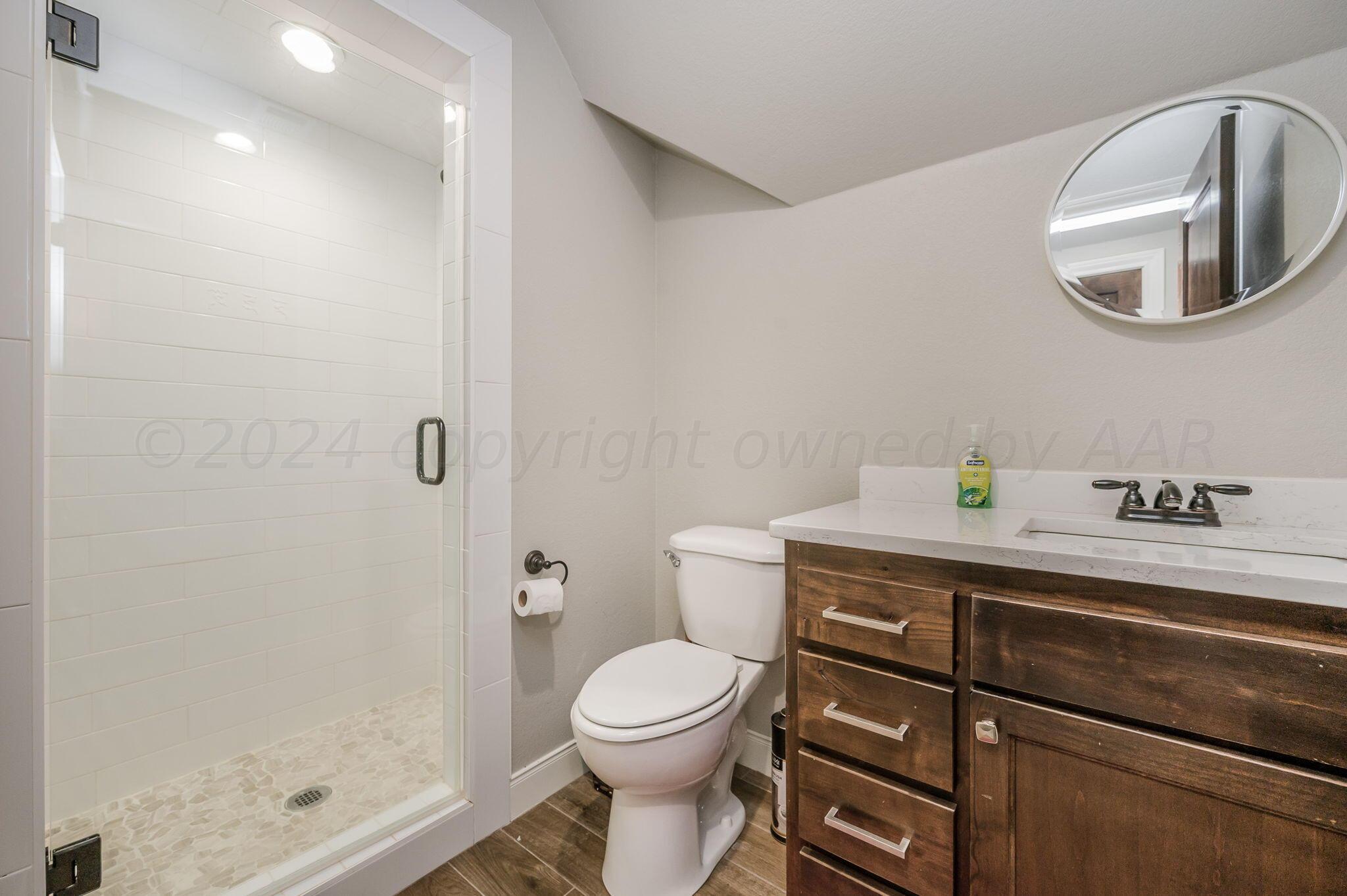 800 Snow Quail Road Canyon, TX 79015 - Photo 24 of 35 Upstairs Bathroom