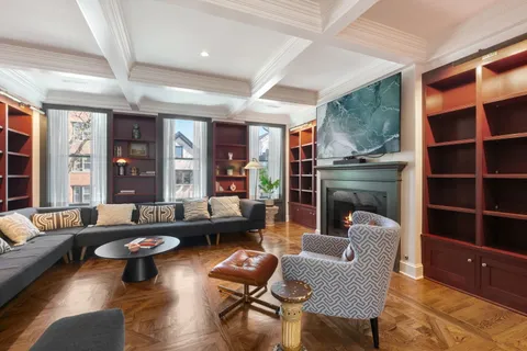 $2,450,000 | 1915 West Wabansia Avenue, Chicago, IL 60622