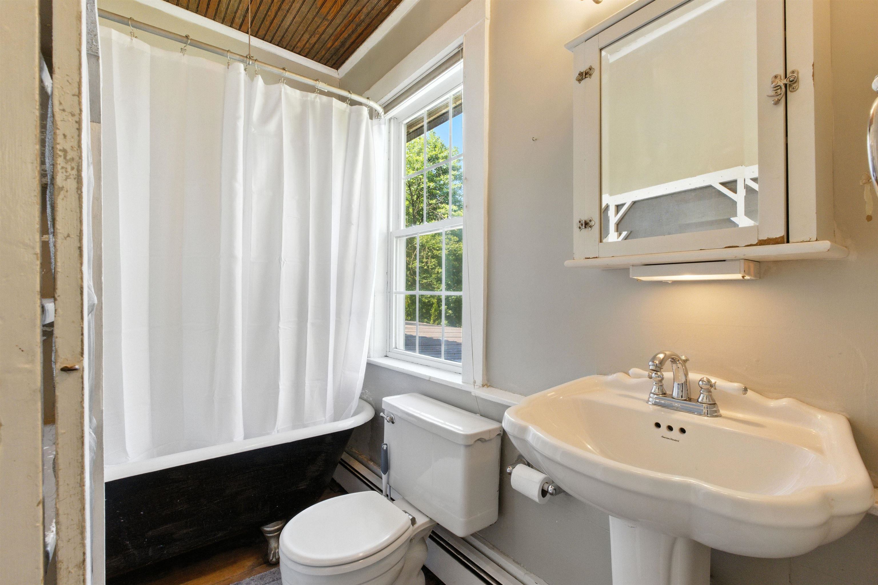 206 Lewis Hill Road Bethlehem, NH 03574 - Photo 17 of 59