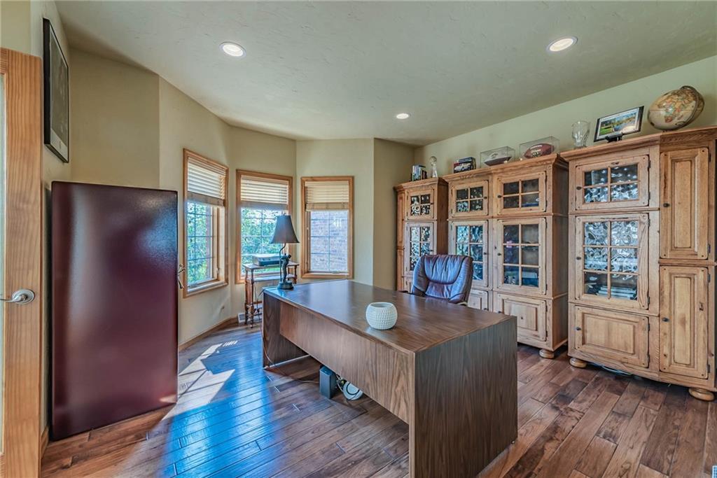 2000 Rivendell Court Claridge, PA 15623 - Photo 4 of 25 Gallery Image 4