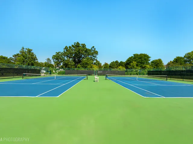 a view of a tennis court
