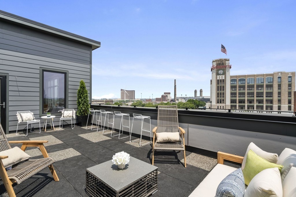 610 Rutherford Avenue, Unit 305 Boston, MA 02129 - Photo 5 of 13 Gallery Image 5