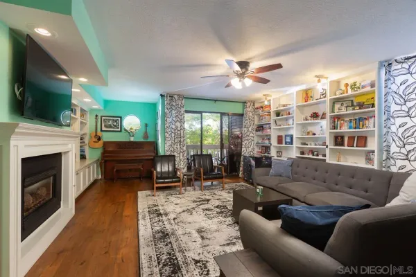 $1,800,000 | 449 G, Coronado, CA 92118