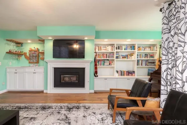 $1,800,000 | 449 G, Coronado, CA 92118