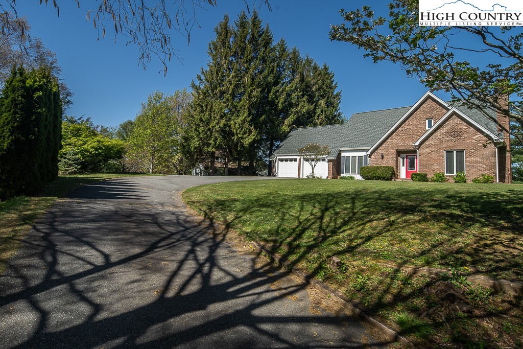 218 Heather Street Boone, NC 28607 - Photo 2 of 48 Gallery Image 2