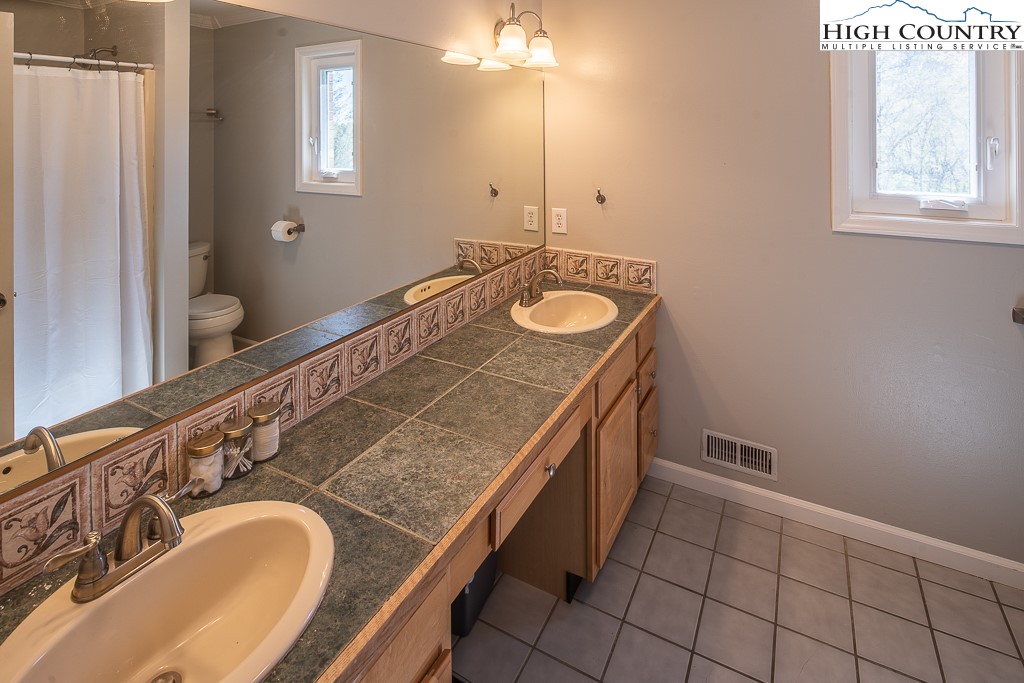 218 Heather Street Boone, NC 28607 - Photo 31 of 48 Gallery Image 31