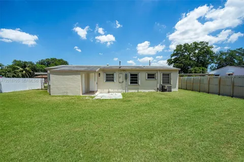 $525,000 | 2760 Northwest 164th Terrace, Miami Gardens, FL 33054