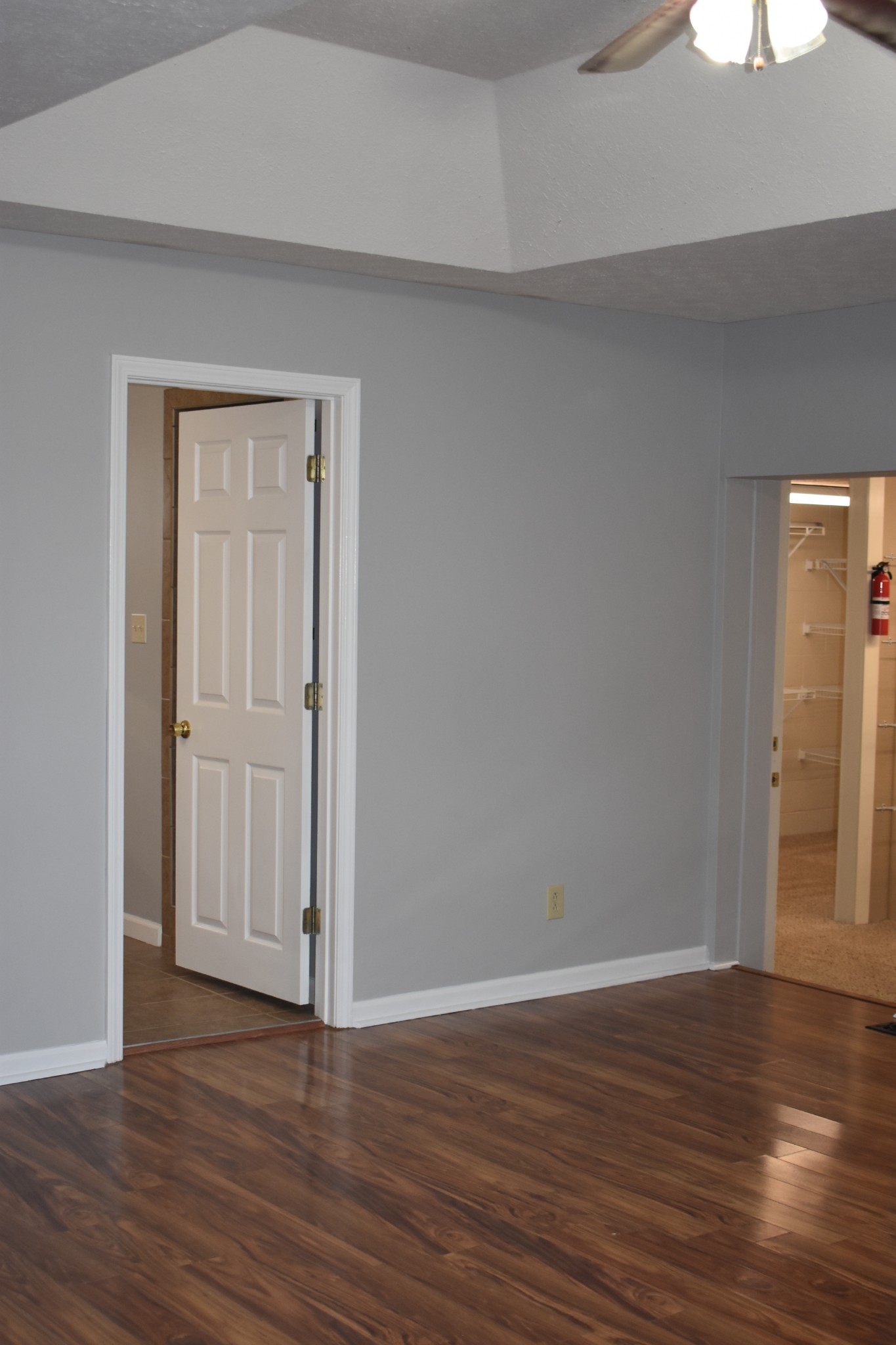 2466 Hinton Road Clarksville, TN 37043 - Photo 14 of 27 Gallery Image 14