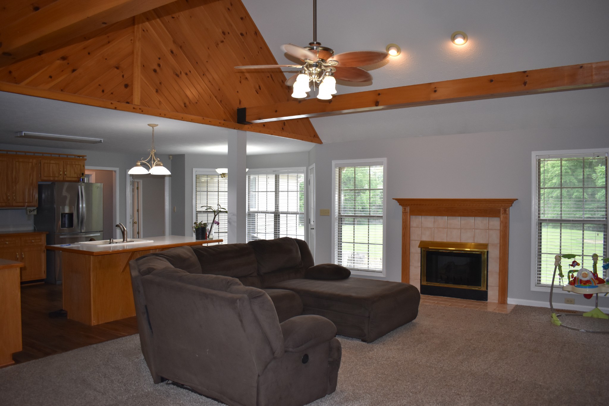 2466 Hinton Road Clarksville, TN 37043 - Photo 5 of 27 Gallery Image 5