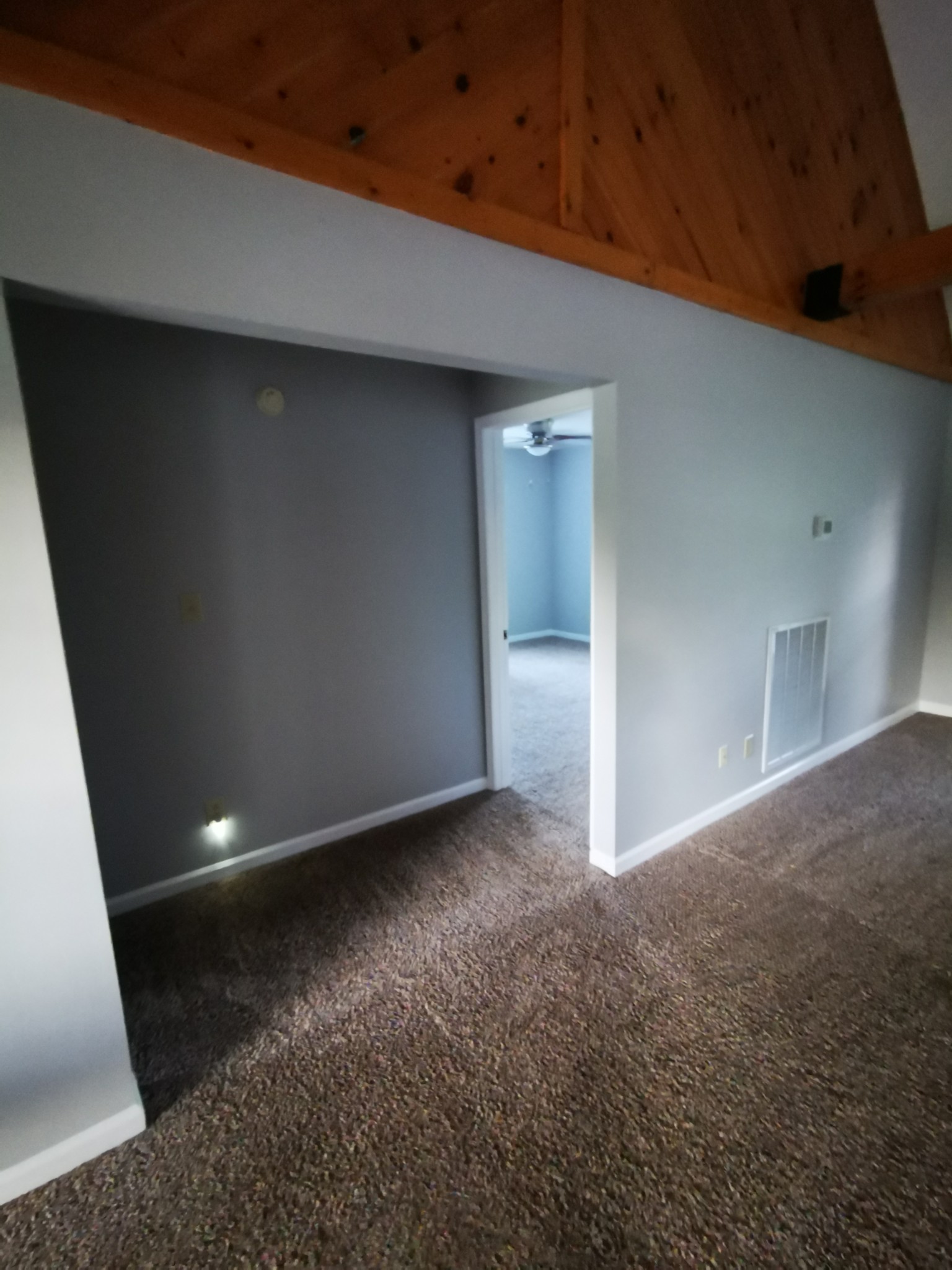 2466 Hinton Road Clarksville, TN 37043 - Photo 8 of 27 Gallery Image 8