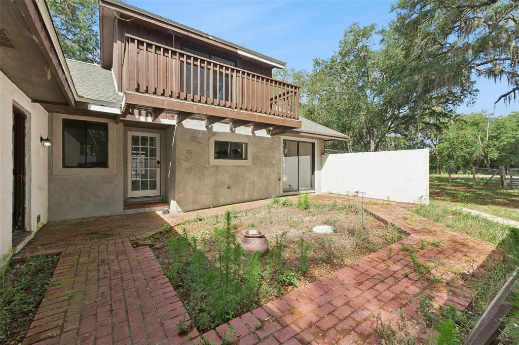 1142 Buckles Road Pierson, FL 32180 - Photo 2 of 34 a view of a house with a house