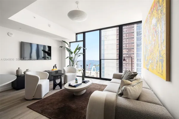 $1,595,000 | 20 Northeast 11th Street, Unit 4503, Miami, FL 33132