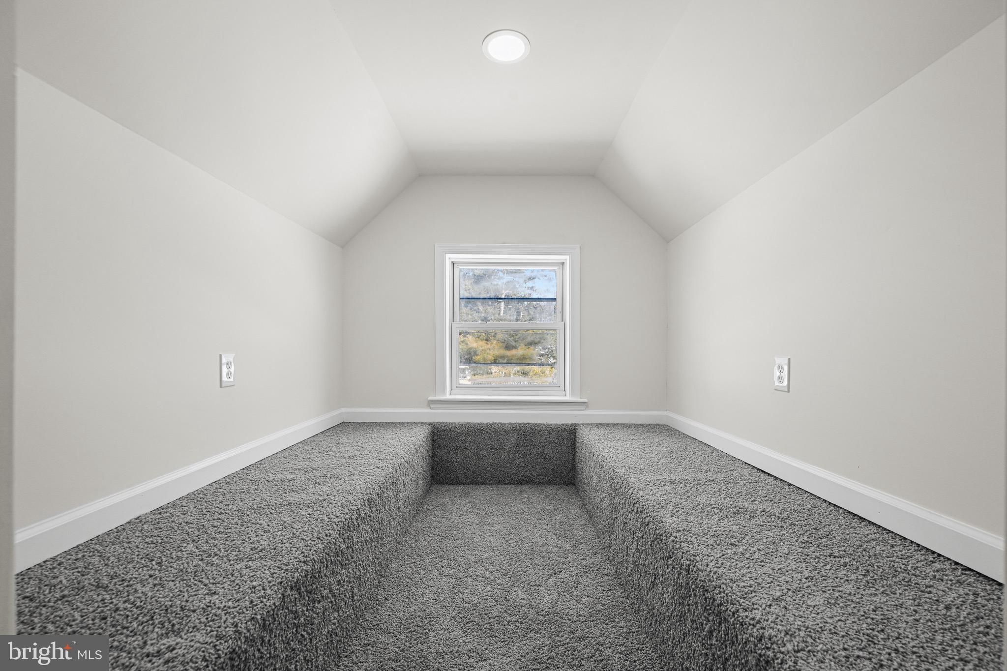 3718 4th Avenue Edgewater, MD 21037 - Photo 24 of 34 an empty room with a window