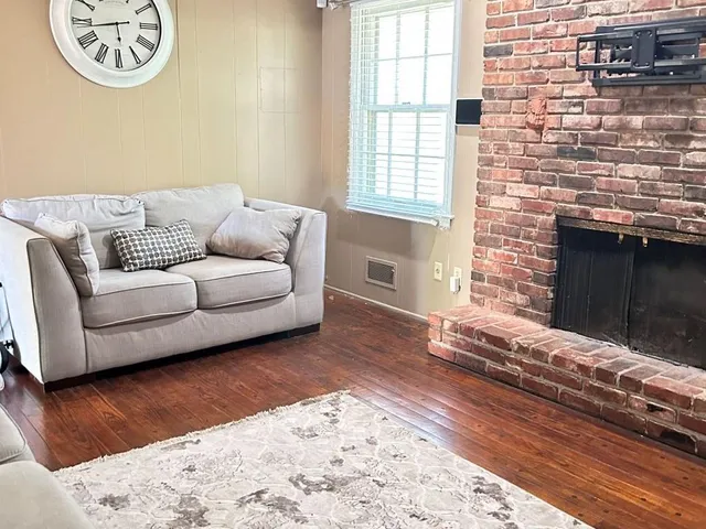 $263,000 | 4406 East 108th Street, Kansas City, MO 64137