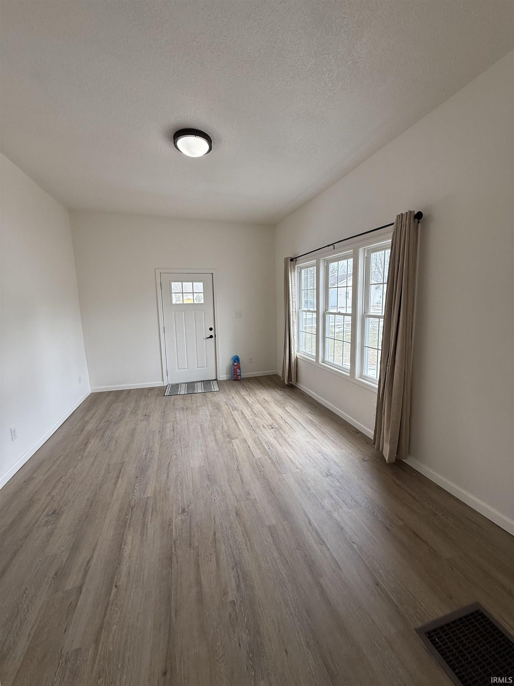 190 North State Street Andrews, IN 46702 - Photo 2 of 24