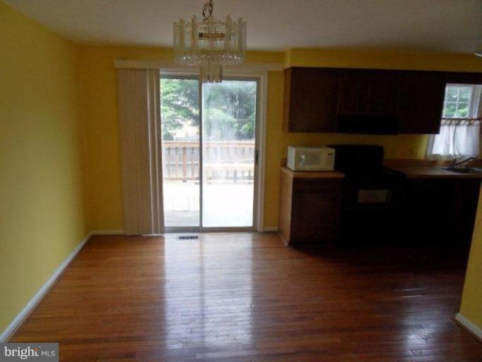 49 Shady Spring Place Gaithersburg, MD 20877 - Photo 3 of 4 Kitchen #2