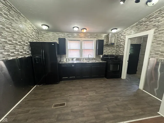 $110,000 | 2105 Arrow Avenue, Anderson, IN 46016