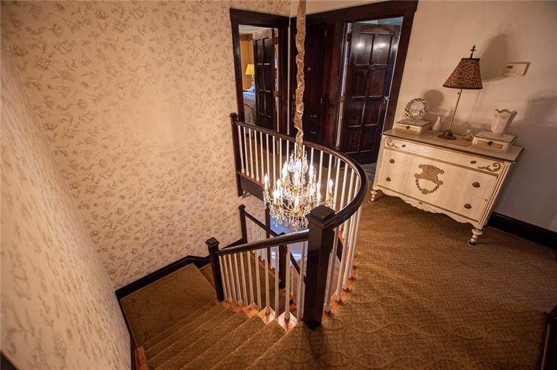 1058 Highland Road Sharon, PA 16146 - Photo 12 of 25 PICTURESQUE STAIRCASE TO SECOND LEVEL