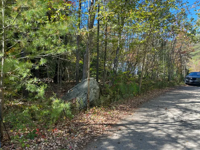 $118,000 | 16 Birdsong Lane, Windham, ME 04062