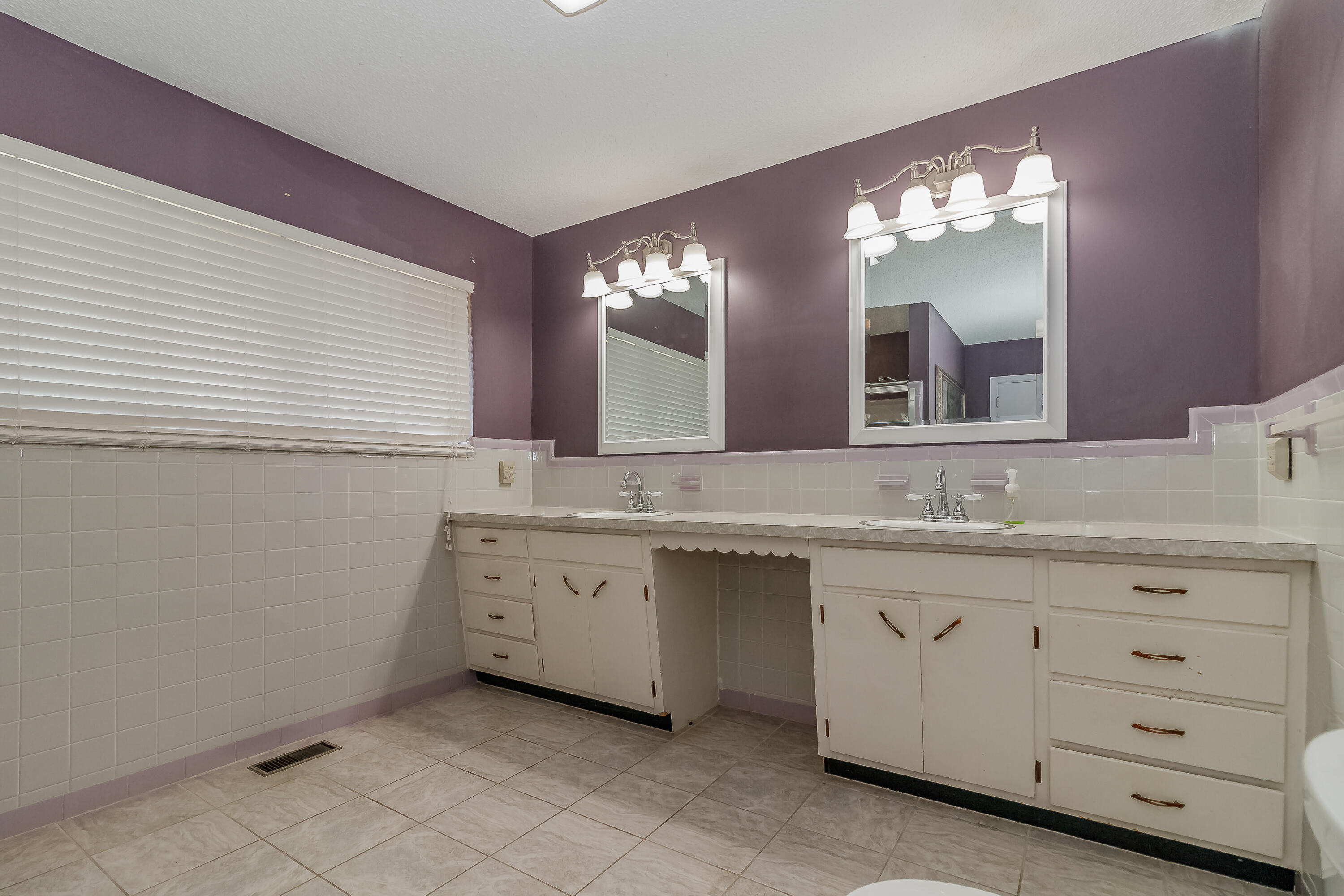 59 Stuart Road Fort Oglethorpe, GA 30742 - Photo 16 of 46 Master Bathroom