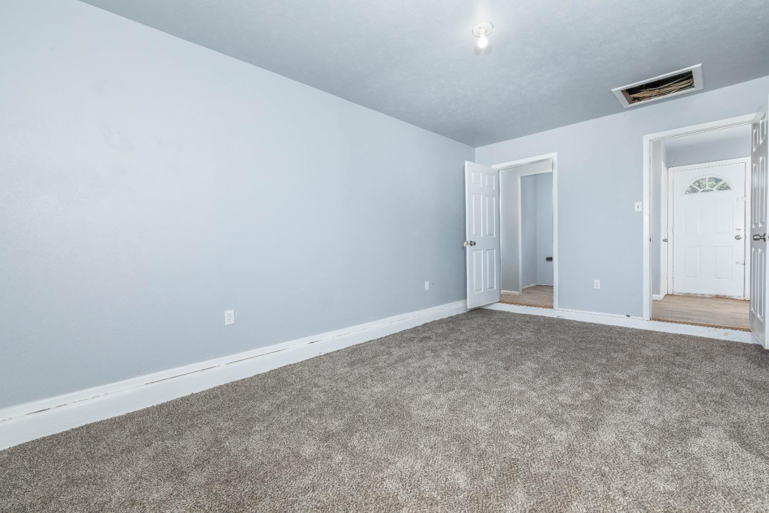 5116 47th Street Lubbock, TX 79414 - Photo 13 of 20 a view of an empty room
