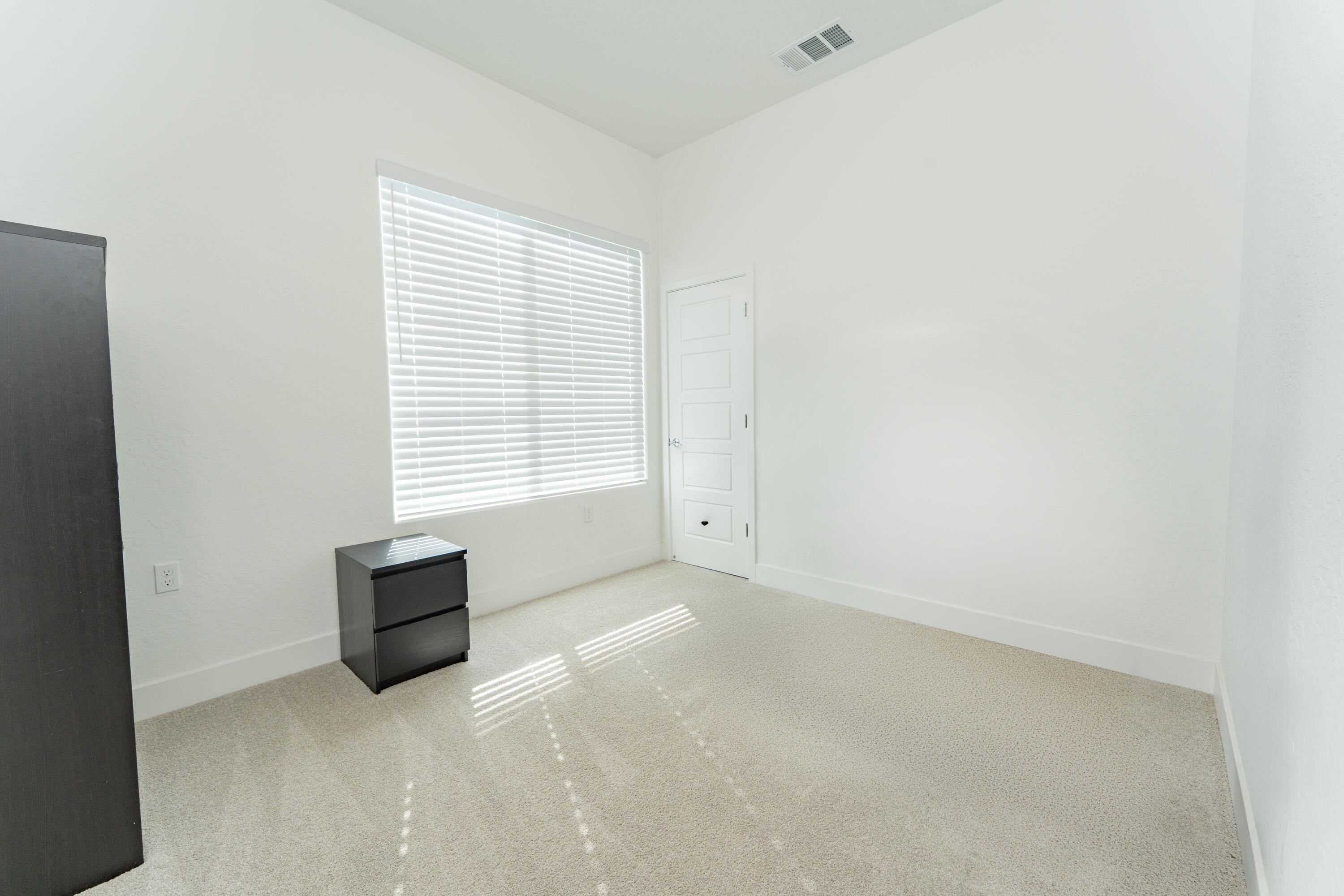 3811 North Santa Fe Street Visalia, CA 93291 - Photo 19 of 24 38b