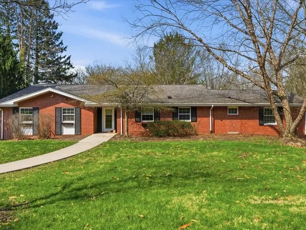 $500,000 | 444 McElheny Road, Glenshaw, PA 15116