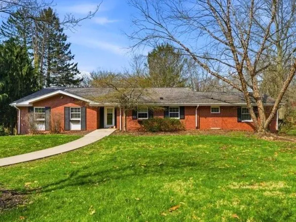 $500,000 | 444 McElheny Road, Glenshaw, PA 15116