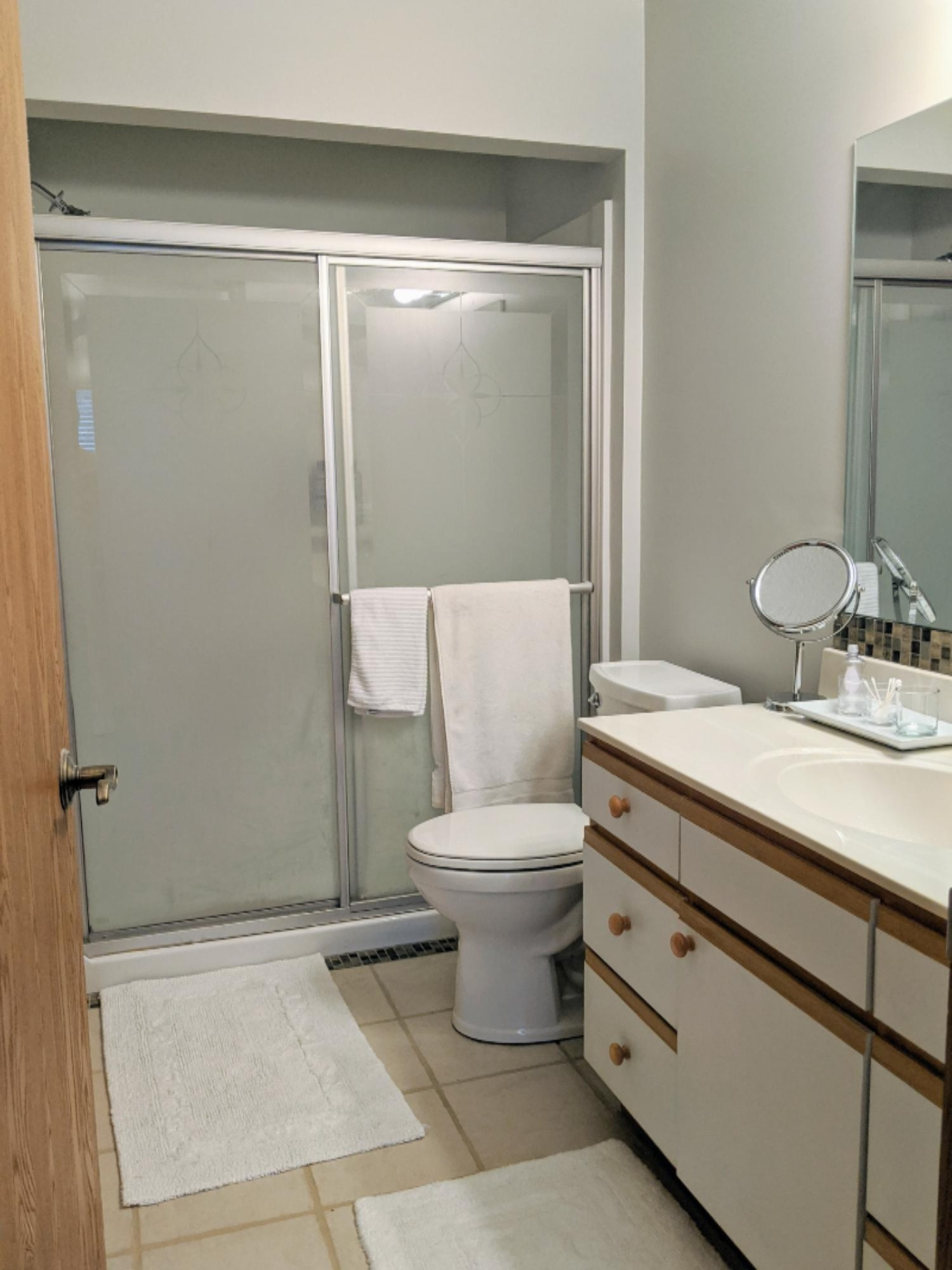 1295 North Whitehall Road, Unit 3 Muskegon, MI 49445 - Photo 13 of 18 bath