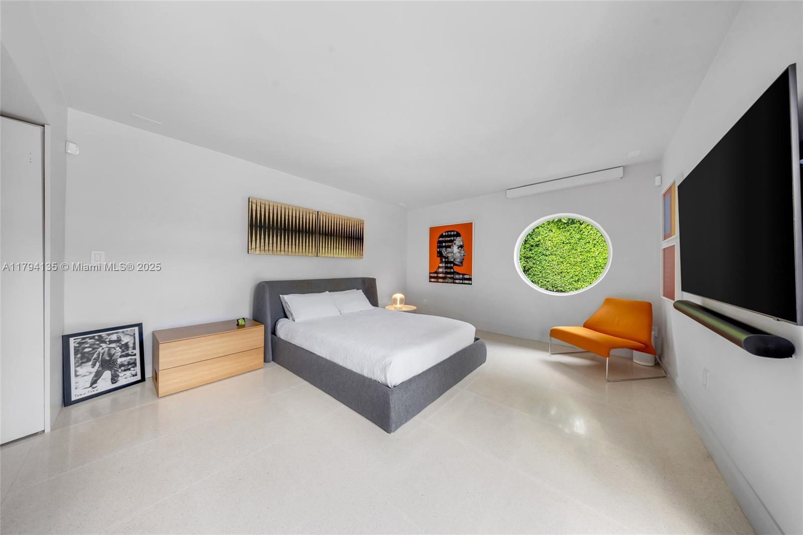 5460 Alton Road Miami Beach, FL 33140 - Photo 12 of 67