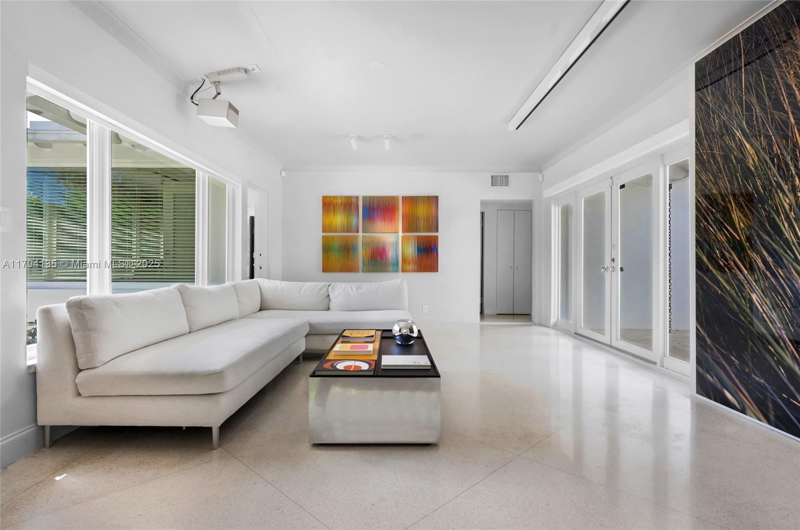 5460 Alton Road Miami Beach, FL 33140 - Photo 25 of 67