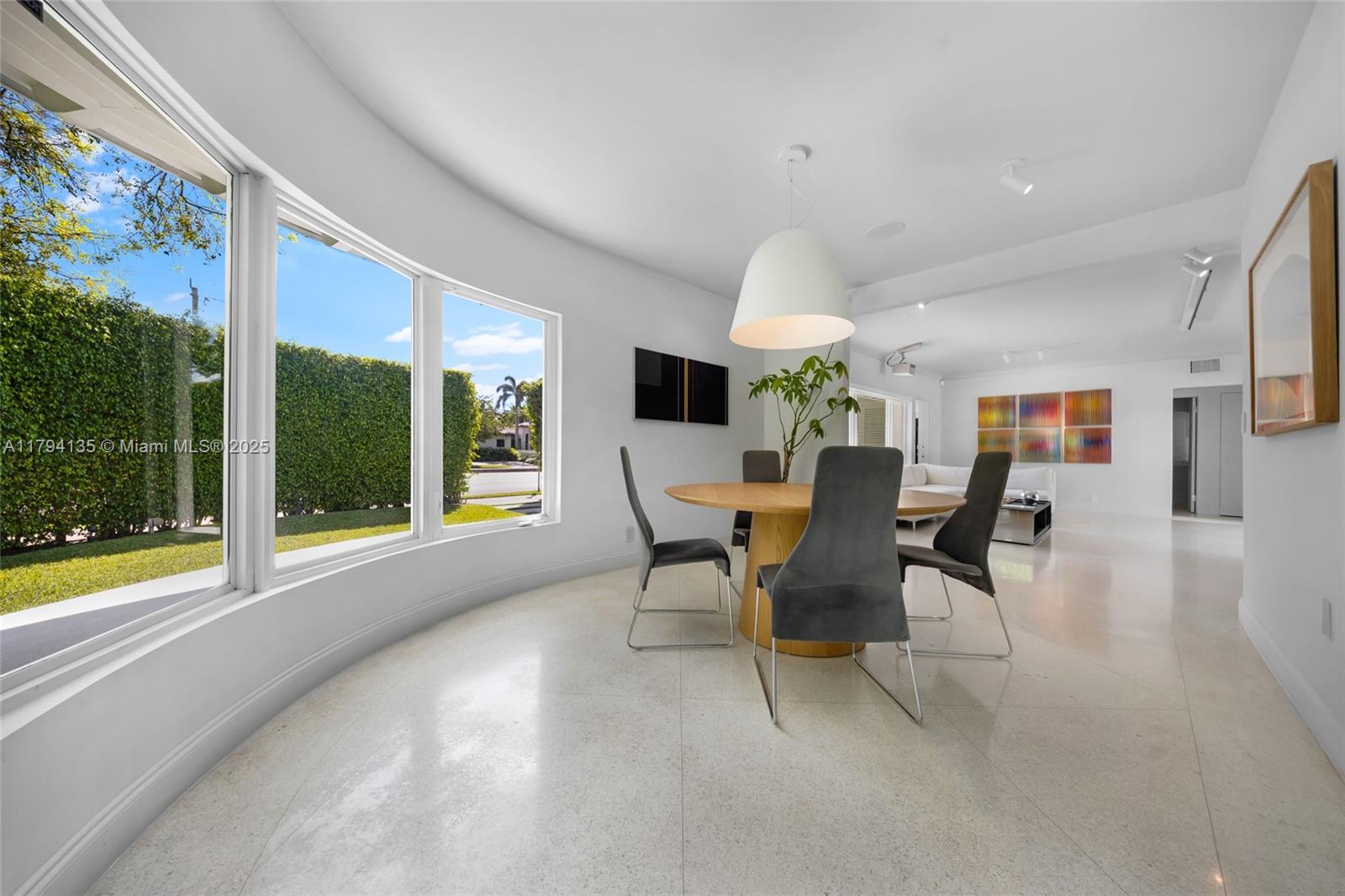 5460 Alton Road Miami Beach, FL 33140 - Photo 28 of 67