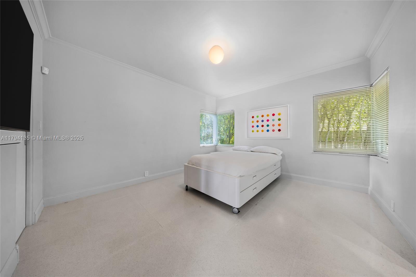 5460 Alton Road Miami Beach, FL 33140 - Photo 31 of 67