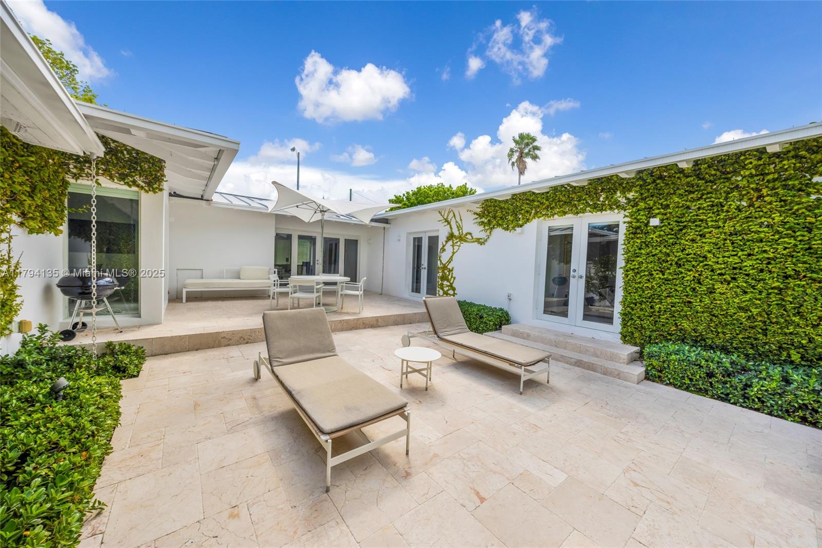 5460 Alton Road Miami Beach, FL 33140 - Photo 9 of 67