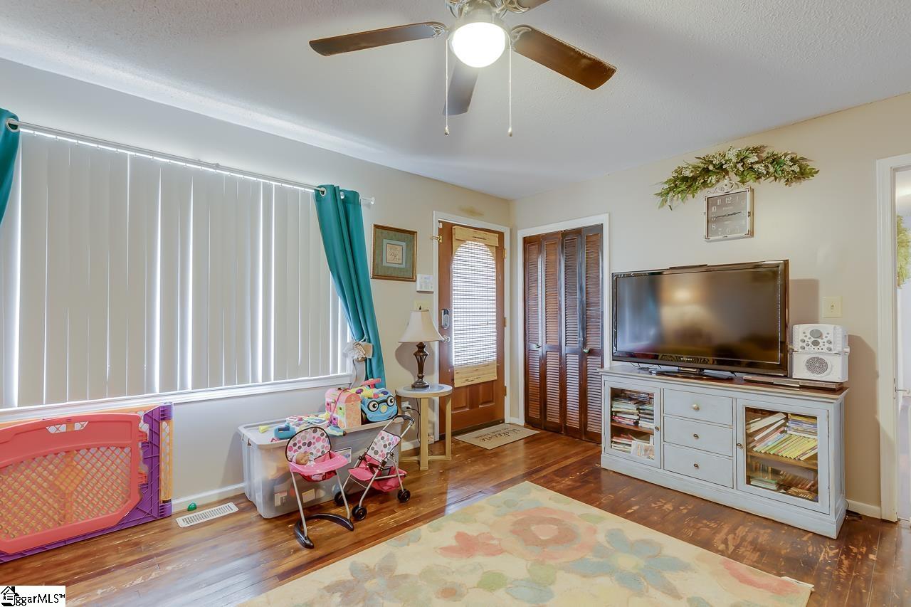 819 Beech Springs Road Pelzer, SC 29669 - Photo 11 of 36