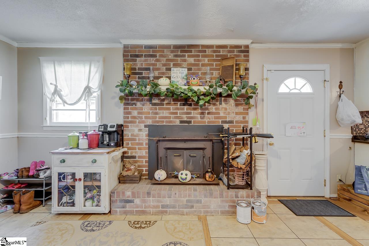 819 Beech Springs Road Pelzer, SC 29669 - Photo 15 of 36