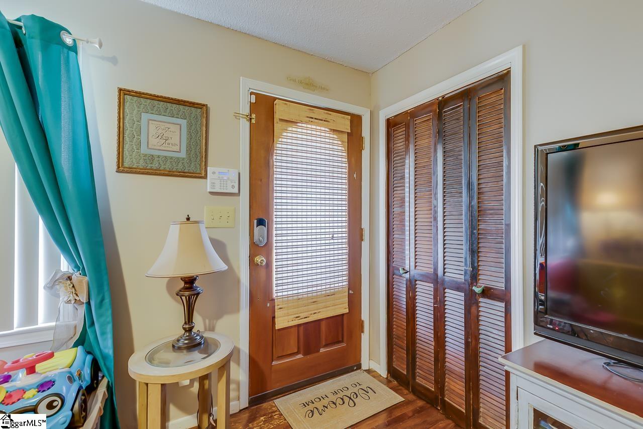 819 Beech Springs Road Pelzer, SC 29669 - Photo 9 of 36