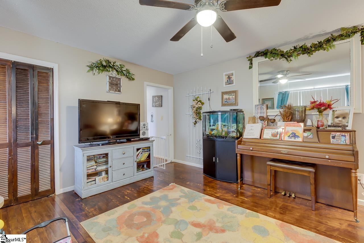 819 Beech Springs Road Pelzer, SC 29669 - Photo 10 of 36