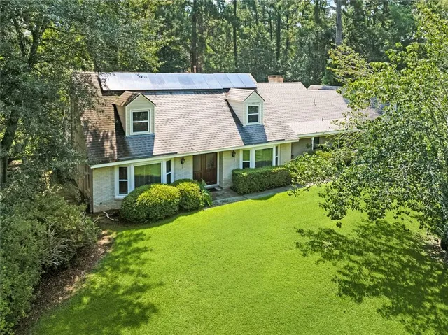 $545,000 | 233 Robin Hood Drive, Covington, LA 70433