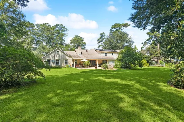 $545,000 | 233 Robin Hood Drive, Covington, LA 70433