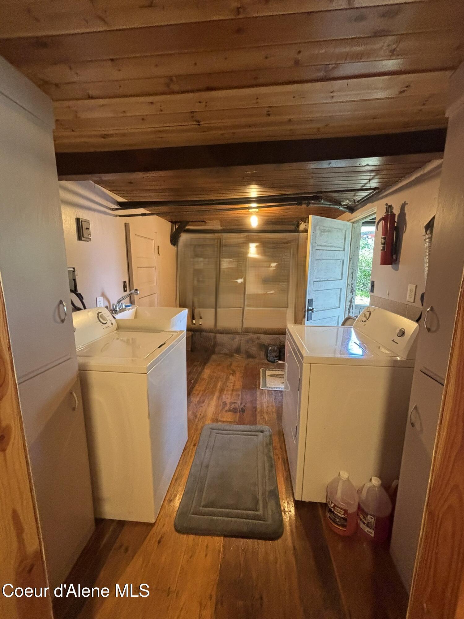 307 Rocky Point Loop Road Plummer, ID 83851 - Photo 18 of 30 LAUNDRY AREA