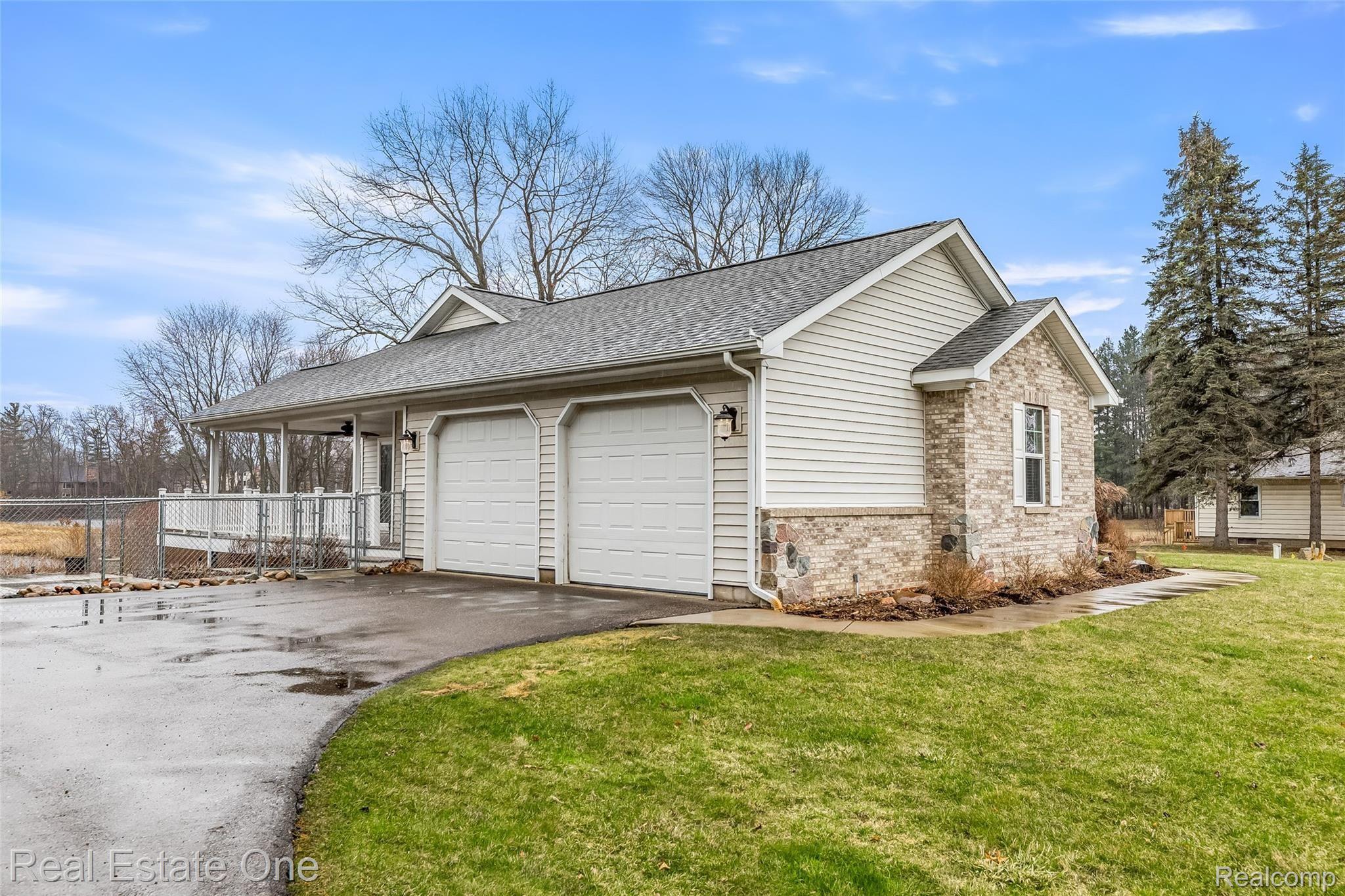 8279 Ridge Road Goodrich, MI 48438 - Photo 2 of 56 2.Front