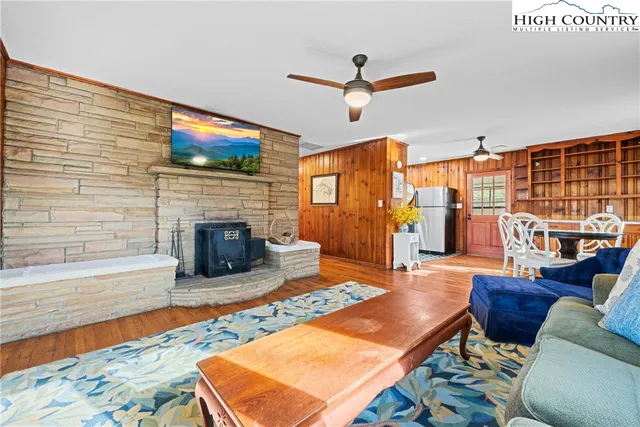 $449,000 | 160 West Grandview Heights, Boone, NC 28607