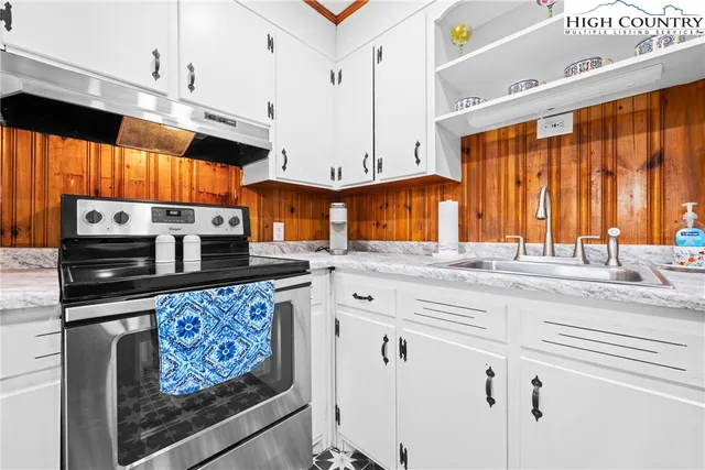 $449,000 | 160 West Grandview Heights, Boone, NC 28607