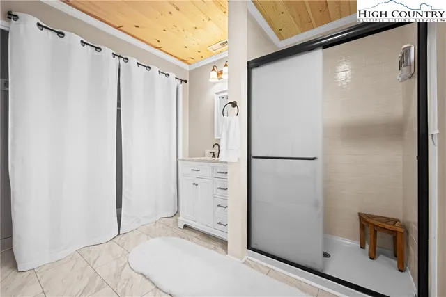 $449,000 | 160 West Grandview Heights, Boone, NC 28607