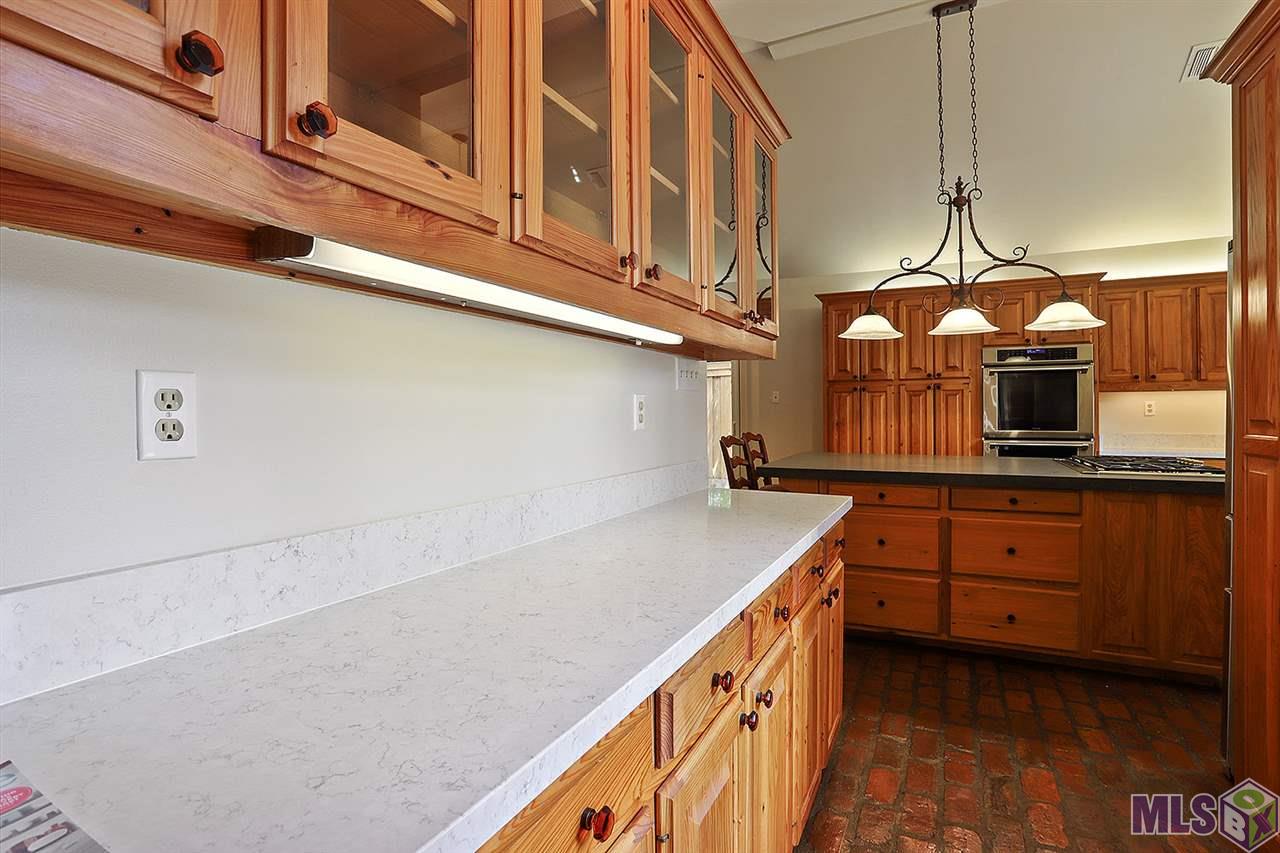 243 University Highlands Court Baton Rouge, LA 70808 - Photo 7 of 33 Gallery Image 7