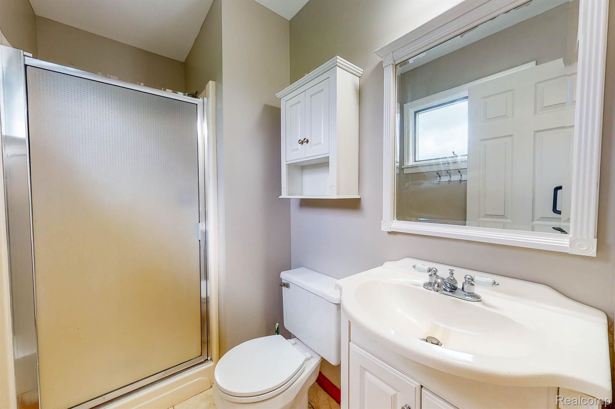 3409 Lahring Road Linden, MI 48451 - Photo 21 of 77 Primary Bathroom