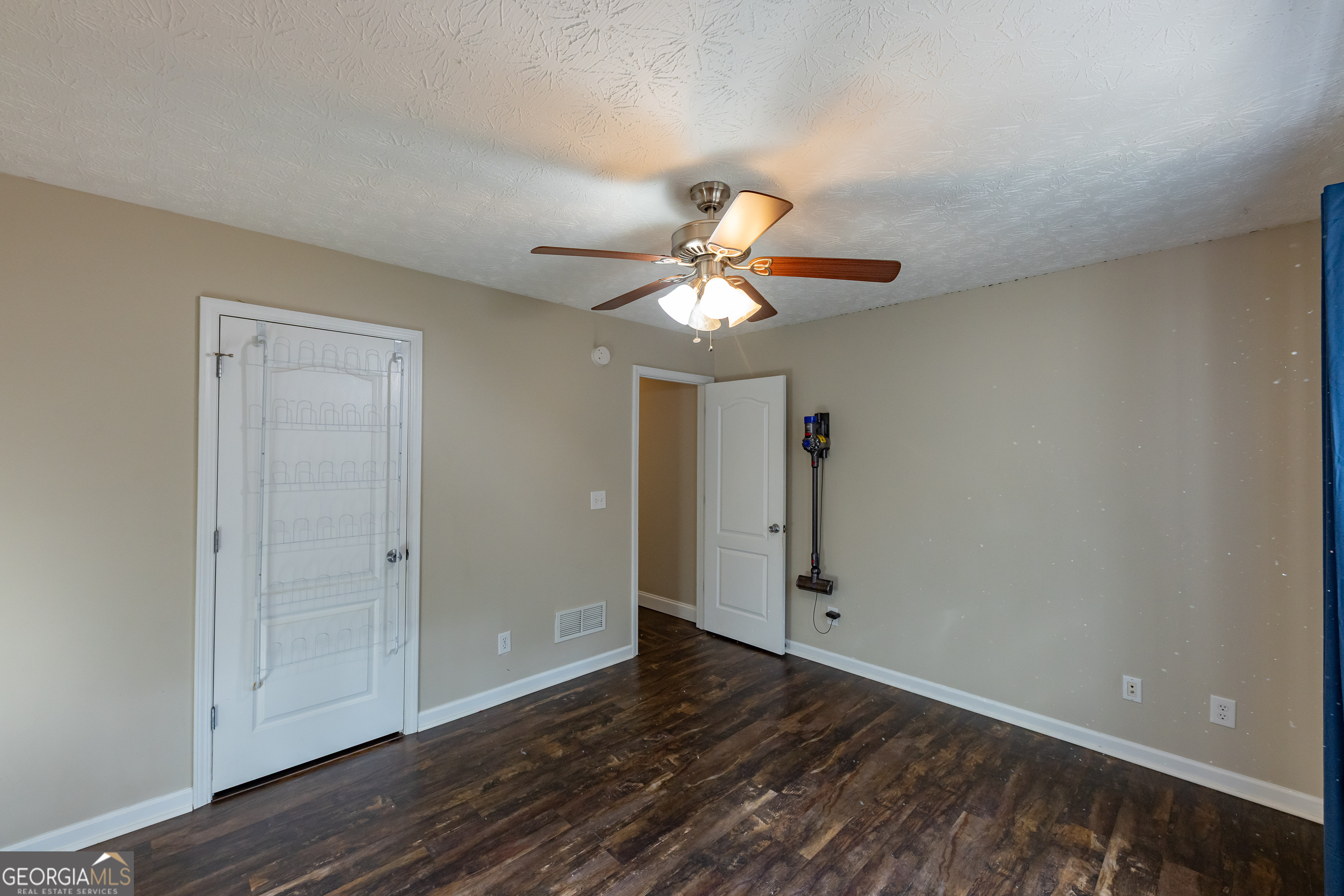 123 Rabbit Run Drive Meansville, GA 30256 - Photo 30 of 101